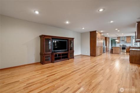 351 Salmon Creek Road Toledo WA 98591