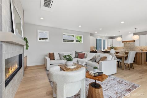 6832 47th Avenue NE Seattle WA 98115