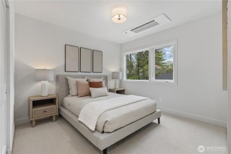 6832 47th Avenue NE Seattle WA 98115