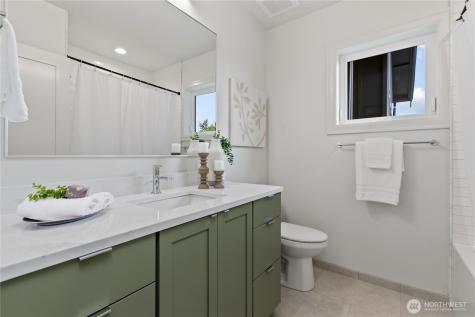 6832 47th Avenue NE Seattle WA 98115