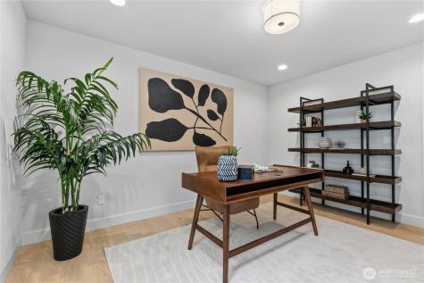 6832 47th Avenue NE Seattle WA 98115