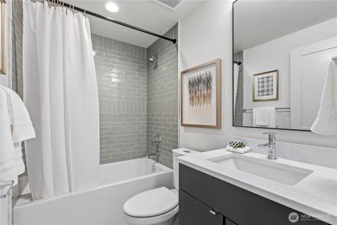 6832 47th Avenue NE Seattle WA 98115