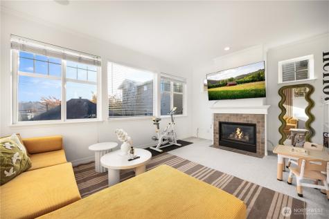 1231 6th Avenue N Seattle WA 98109