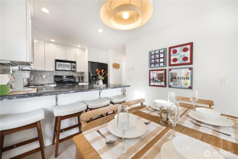 1231 6th Avenue N Seattle WA 98109