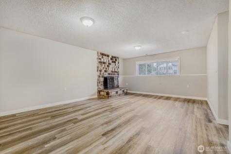 501 75th Place SW Everett WA 98203