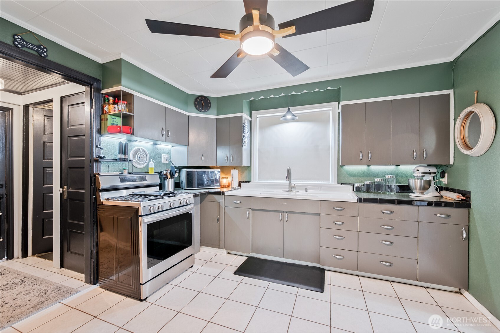 304 Crawford Street Kelso WA 98626