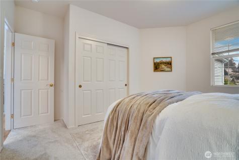 3831 68th Avenue W Tacoma WA 98466