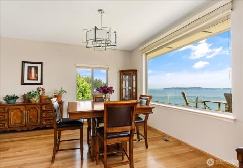 2364 Strawberry Point Road Oak Harbor WA 98277