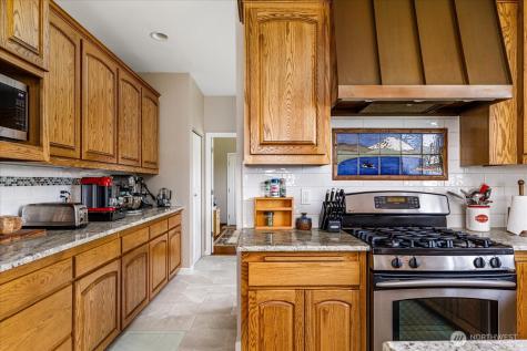 2364 Strawberry Point Road Oak Harbor WA 98277