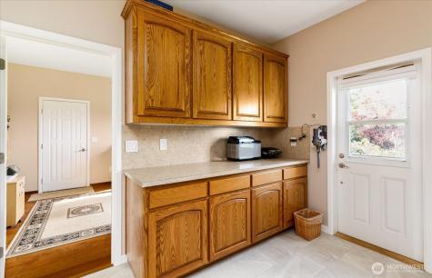 2364 Strawberry Point Road Oak Harbor WA 98277