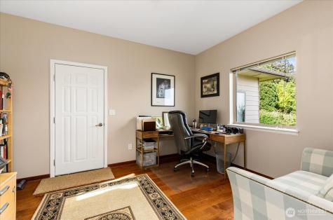 2364 Strawberry Point Road Oak Harbor WA 98277