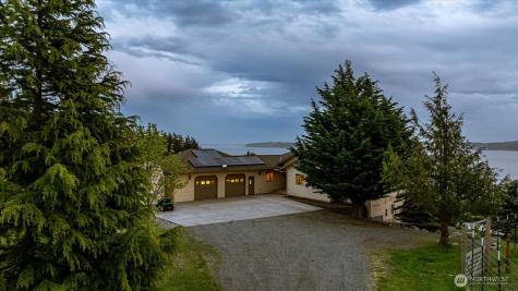 2364 Strawberry Point Road Oak Harbor WA 98277