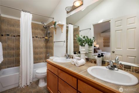 8505 Midvale Avenue N Seattle WA 98103