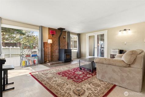 274 Corral Street Winthrop WA 98862