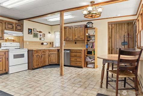 274 Corral Street Winthrop WA 98862