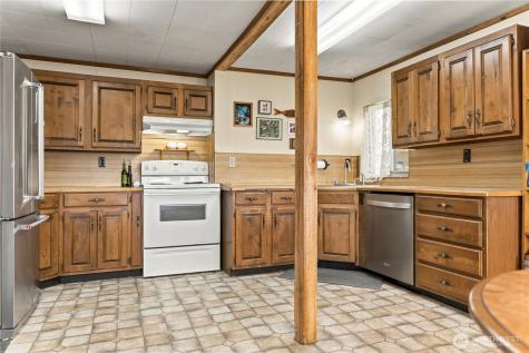 274 Corral Street Winthrop WA 98862