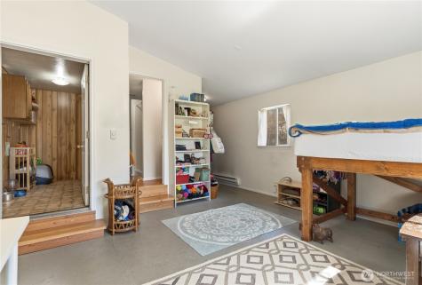 274 Corral Street Winthrop WA 98862