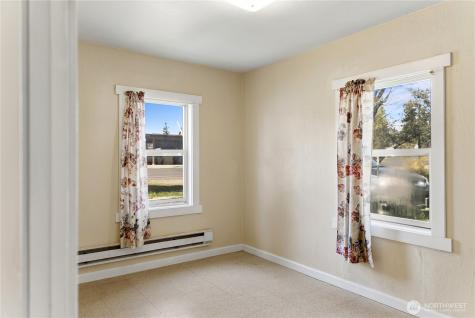 274 Corral Street Winthrop WA 98862