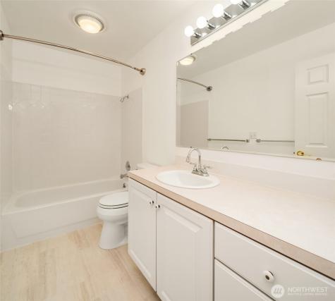 4309 7th Street Place SE Puyallup WA 98374
