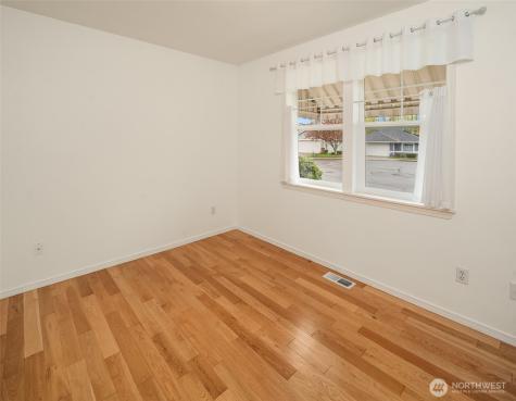 4309 7th Street Place SE Puyallup WA 98374
