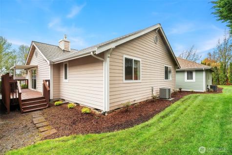 4309 7th Street Place SE Puyallup WA 98374