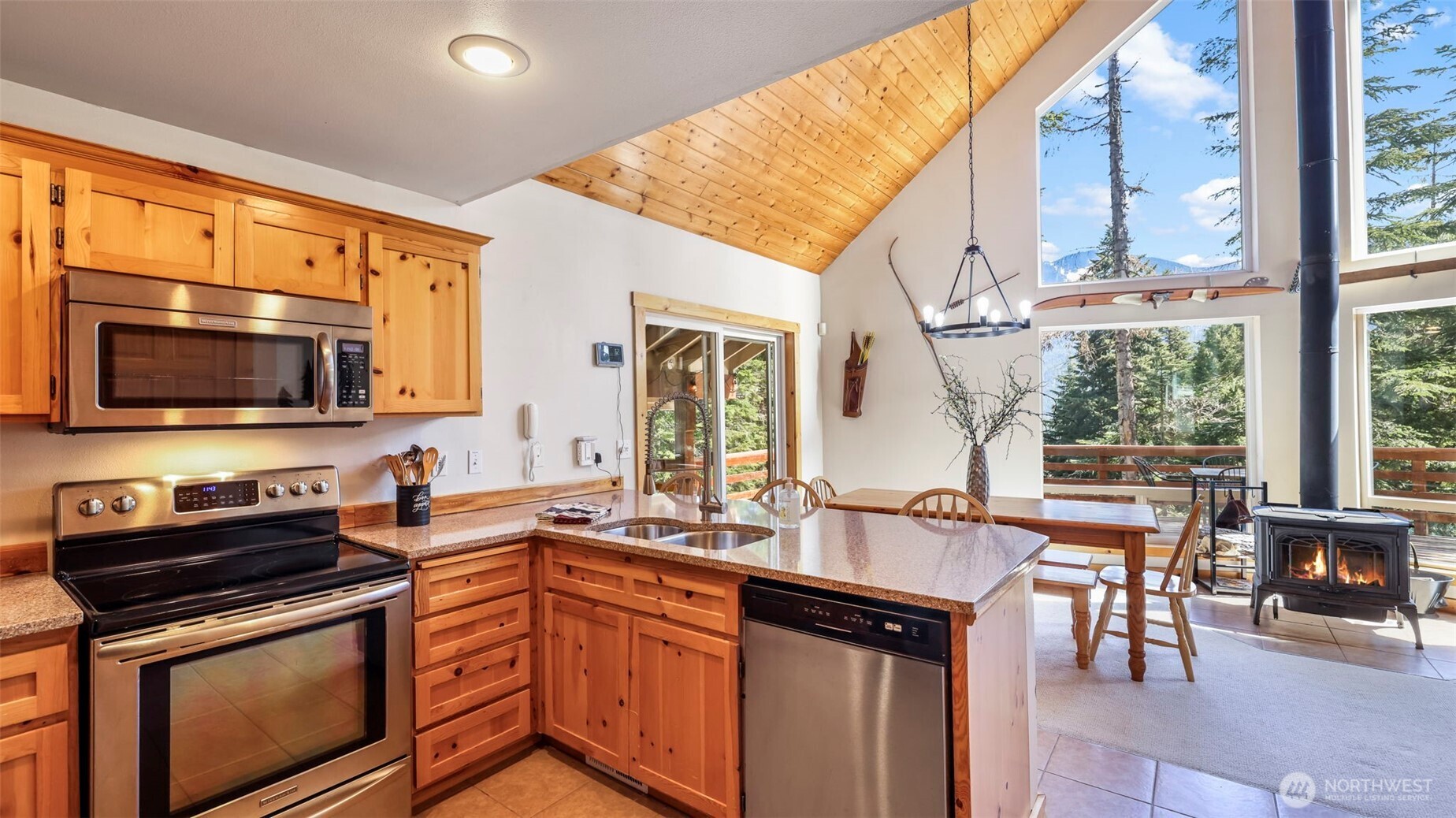 160 Innsbruck Drive Snoqualmie Pass WA 98068