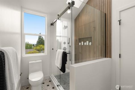 358 N 74th Street Seattle WA 98103
