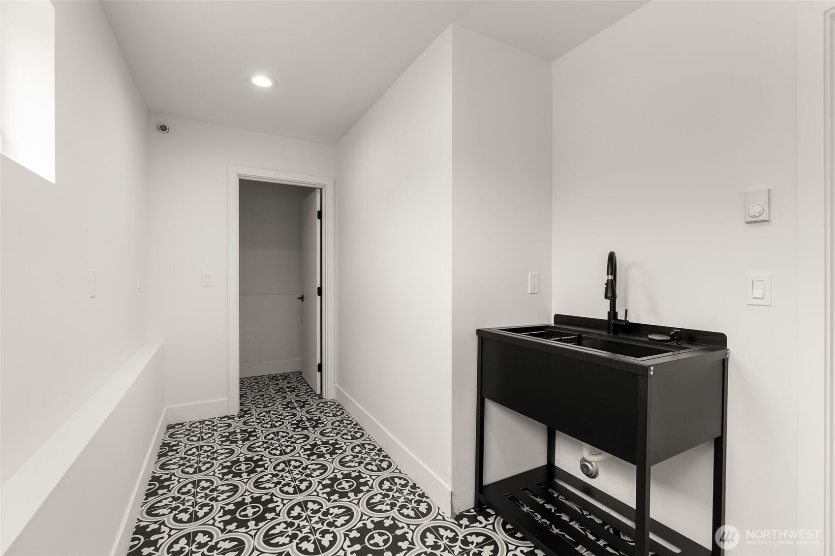358 N 74th Street Seattle WA 98103