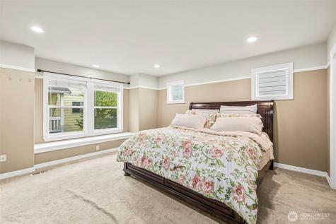 23620 102nd Avenue SE Kent WA 98031
