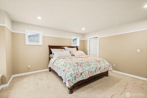 23620 102nd Avenue SE Kent WA 98031