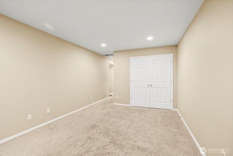 23620 102nd Avenue SE Kent WA 98031
