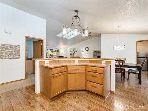 2683 Green Mountain Road Kalama WA 98625