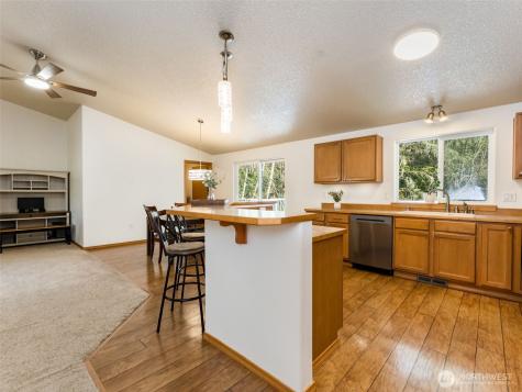 2683 Green Mountain Road Kalama WA 98625