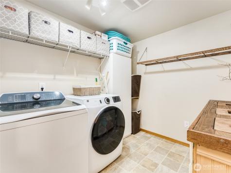 2683 Green Mountain Road Kalama WA 98625