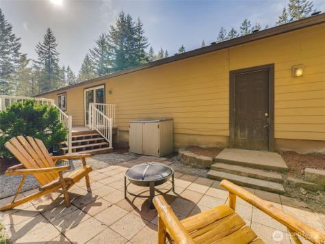 2683 Green Mountain Road Kalama WA 98625