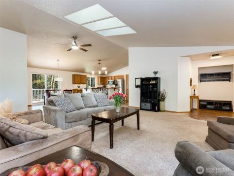 2683 Green Mountain Road Kalama WA 98625