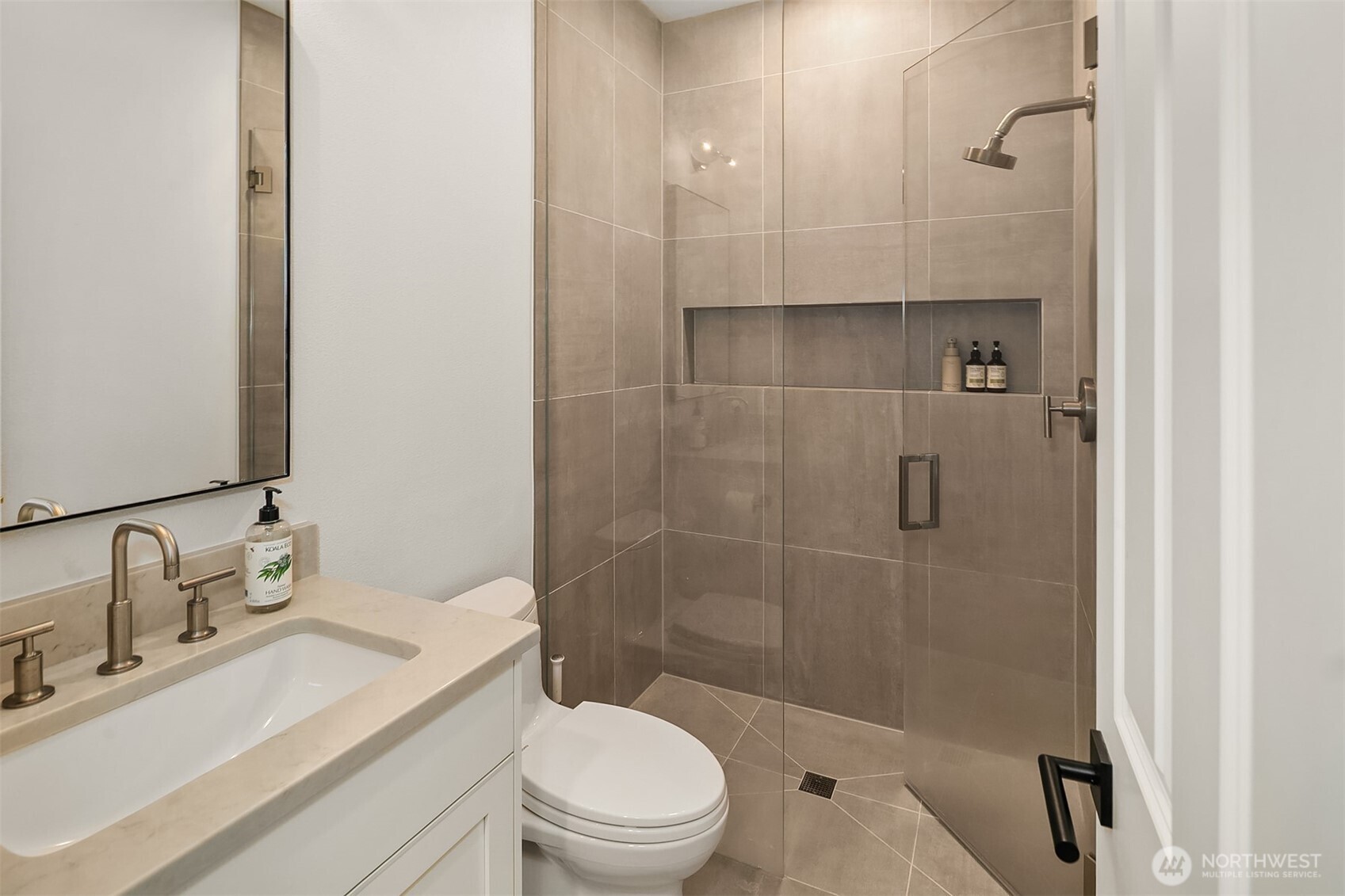 24046 SE 9th Court Sammamish WA 98075