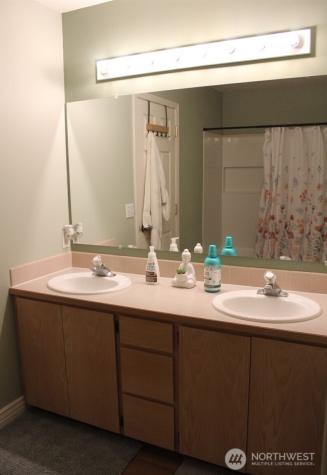 432 5th Avenue Oroville WA 98844