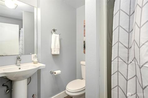 6065 NE 135th Street Kirkland WA 98034
