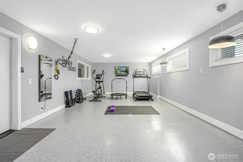 6065 NE 135th Street Kirkland WA 98034