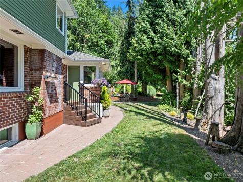 17401 Renton Maple Valley Road SE Maple Valley WA 98038