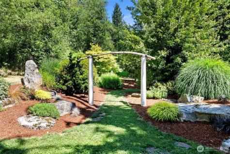 17401 Renton Maple Valley Road SE Maple Valley WA 98038