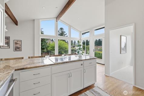 911 S 294th Place Federal Way WA 98003