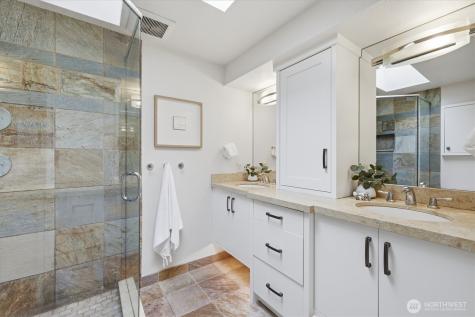 911 S 294th Place Federal Way WA 98003