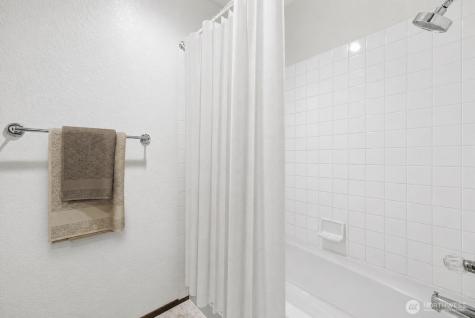911 S 294th Place Federal Way WA 98003