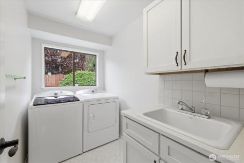 911 S 294th Place Federal Way WA 98003
