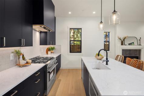 15016 SE 22nd Street Bellevue WA 98007