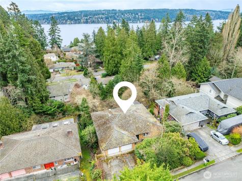 16040 36th Lake Forest Park WA 98155