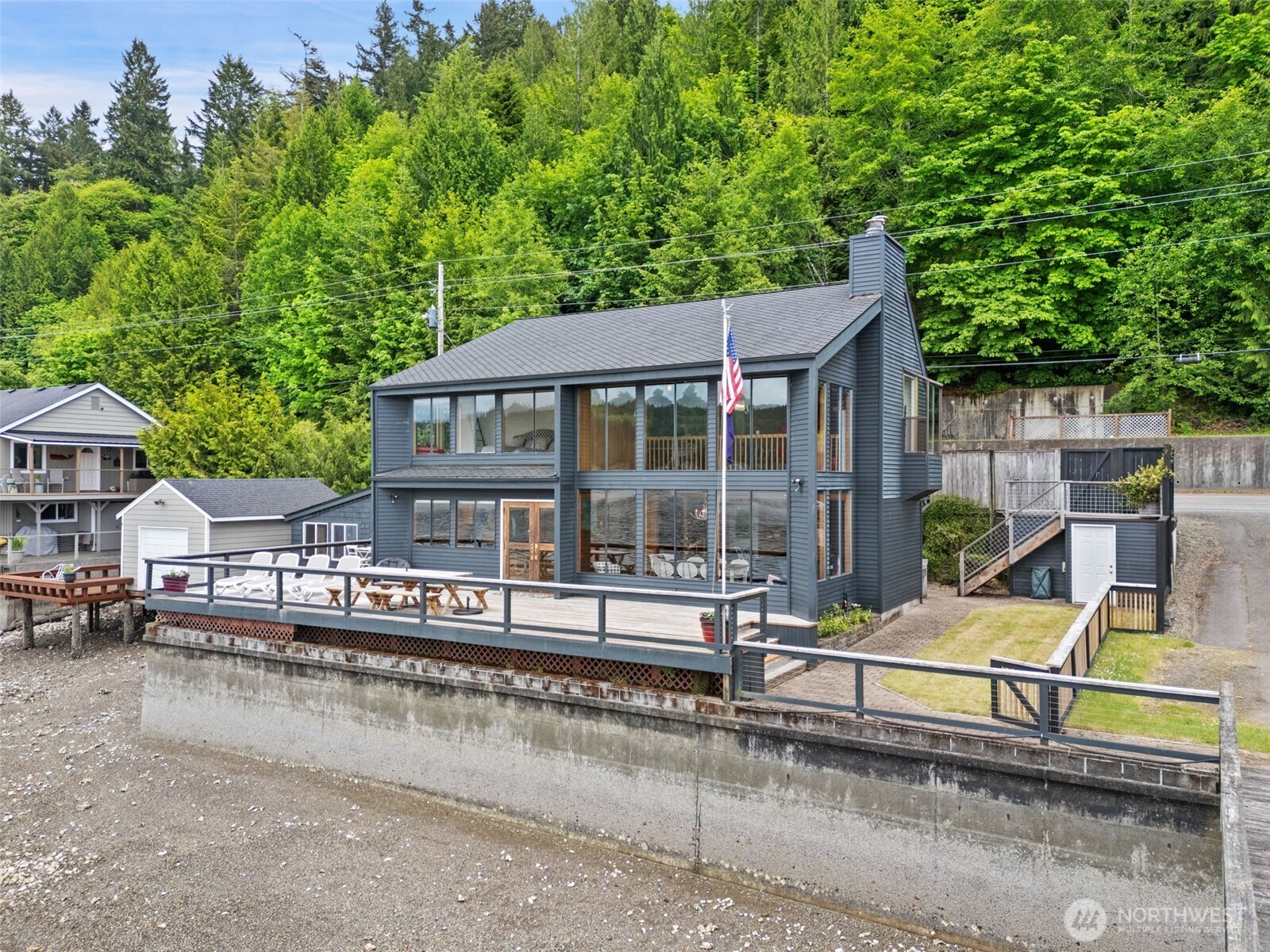 7991 E State Route 106 Union WA 98592
