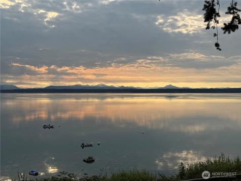 1067 Cavalero Camano Island WA 98282